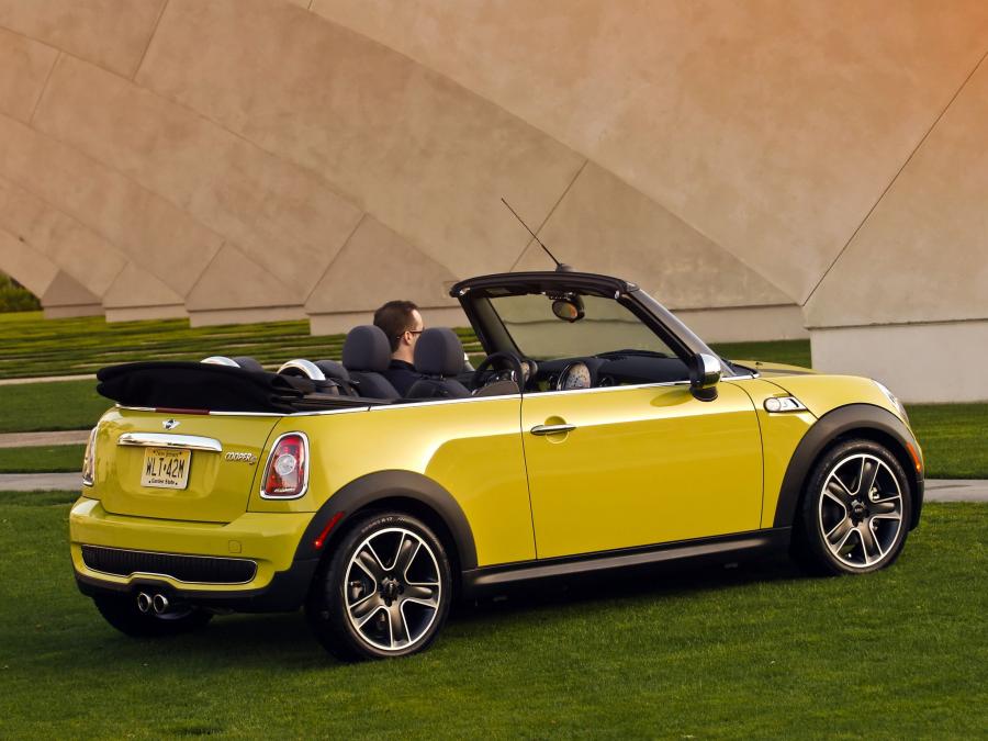  Mini Cooper S Cabrio 2009 года  (US) (фото 6 из 19)